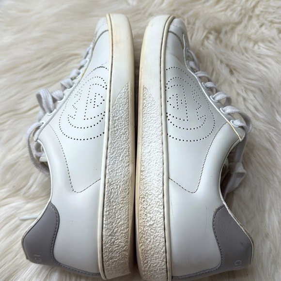 GUCCI Ace Perforated Leather Sneakers - Picture 3 of 14